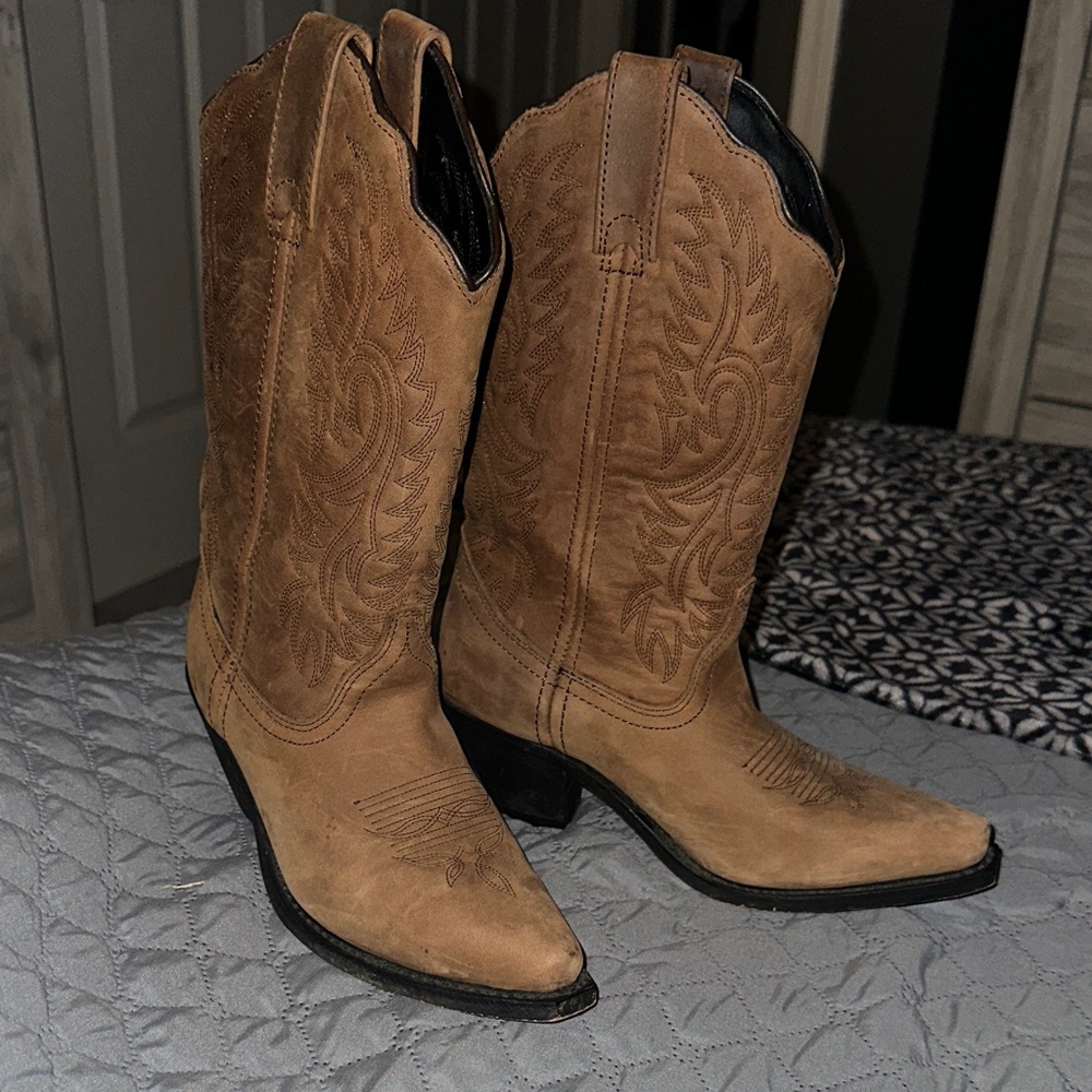 Women's Tan Leather/Manmade Western Heeled Boots